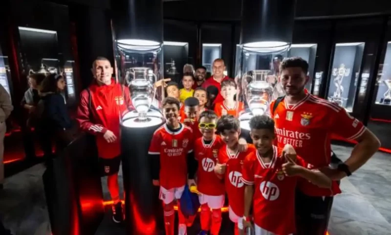 Portugal&rsquo;s SL Benfica, Pakistan Football League team up to boost Pak sports economy