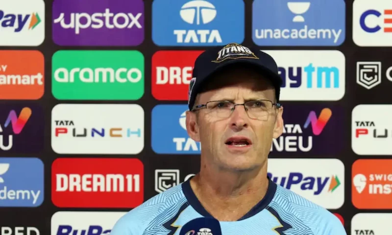 Pakistan coach Kirsten defends New York surface