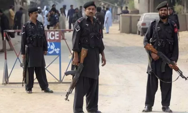 Excise police arrest drug smuggler supplying narcotics to students