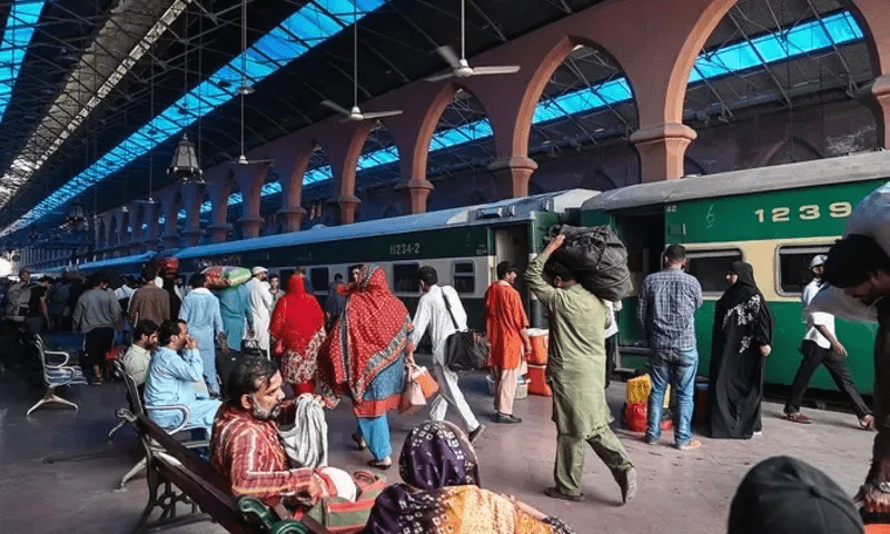 Railway authorities announces massive discount for Eid