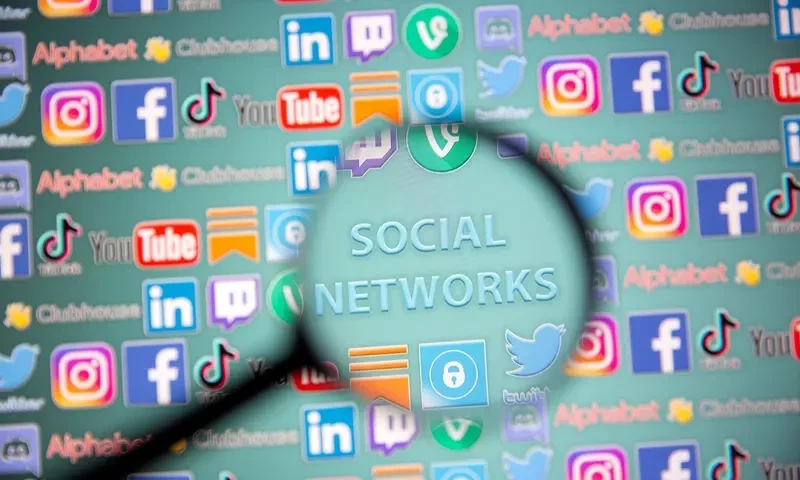 Details about firewall for control on social media surface