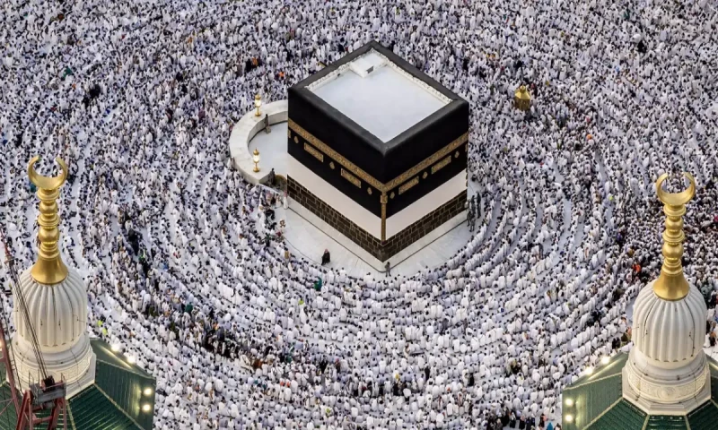 Gaza war hangs over Hajj as pilgrims flock to Makkah