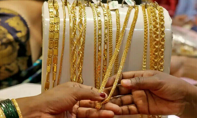 Gold rates soar in Pakistan