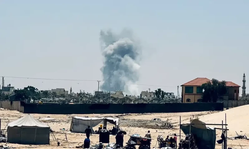 Israeli forces advance deeper into Rafah as diplomacy falters
