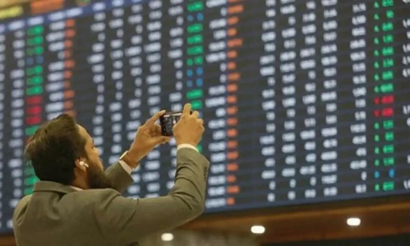 PSX briefly crosses 77,000 points for first time in history