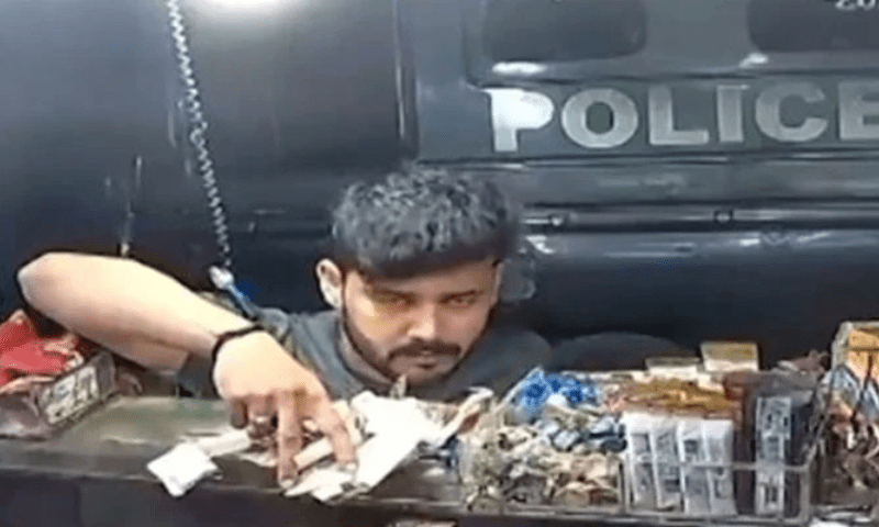 Man who robbed pan shop in police van was DSP himself