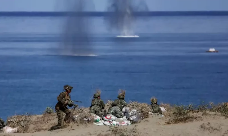 In South China Sea dispute, Philippines&rsquo; bolder hand tests Beijing