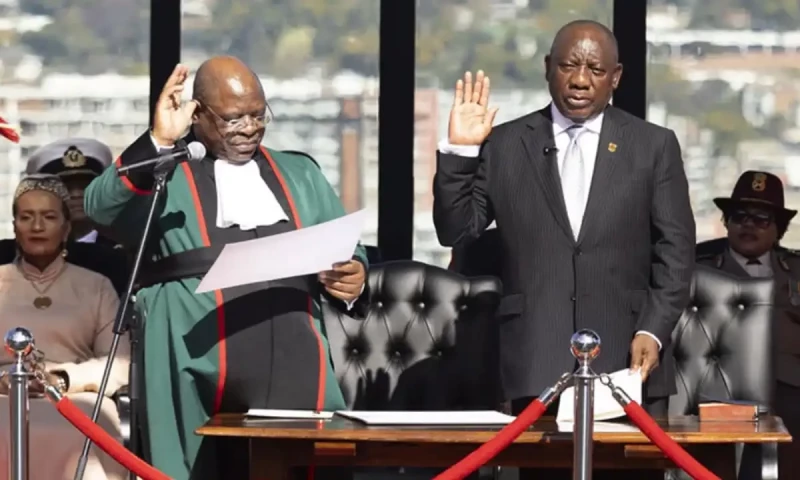 S Africa&rsquo;s Ramaphosa sworn in for second full term as president