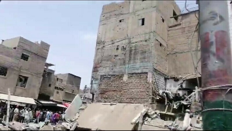 Building collapses in Karachi&rsquo;s Liaquatabad area