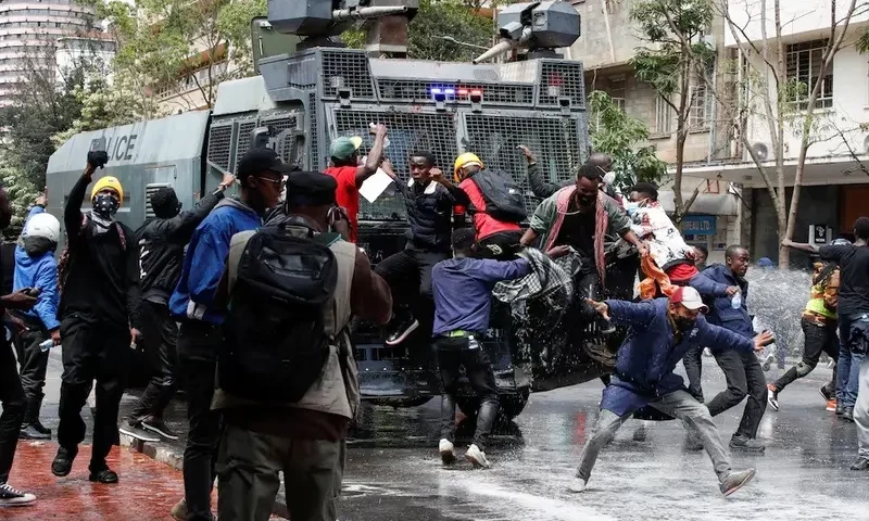 Police fire on demonstrators trying to storm Kenya parliament, several dead