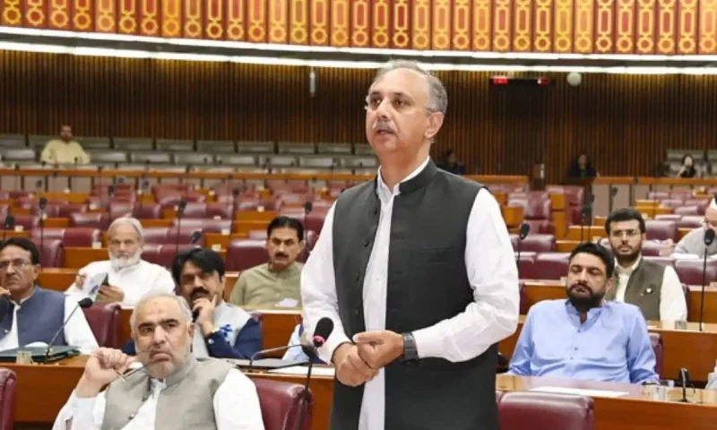 Omar Ayub says Imran must be released before dialogue