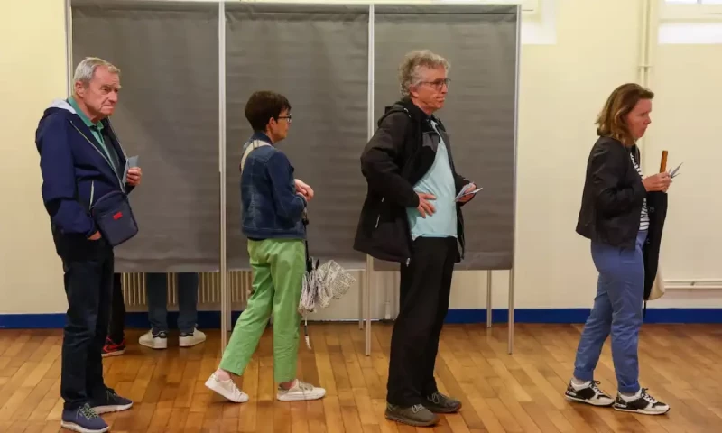 France begins voting in election that could hand power to far right