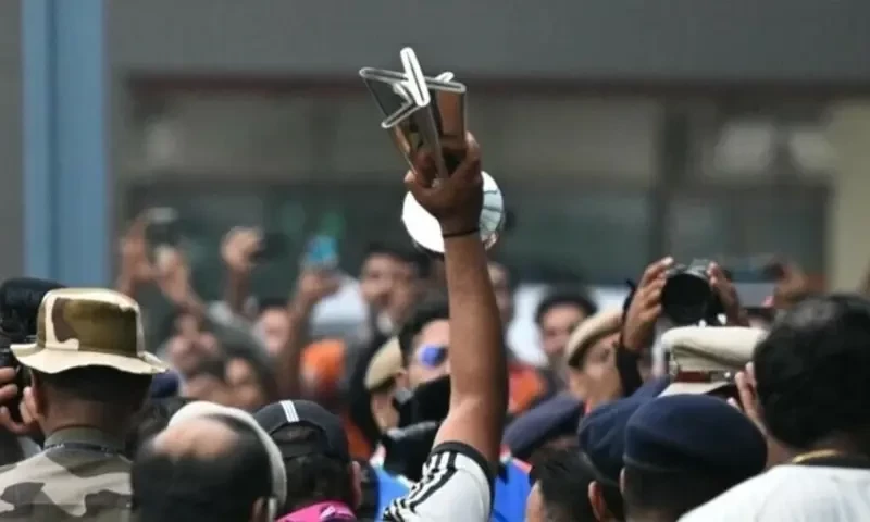 India&rsquo;s World Cup winners meet PM Modi before victory parade