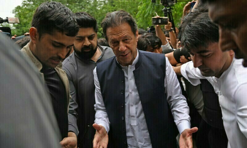 Imran expresses lack of confidence in CJP, threatens hunger strike