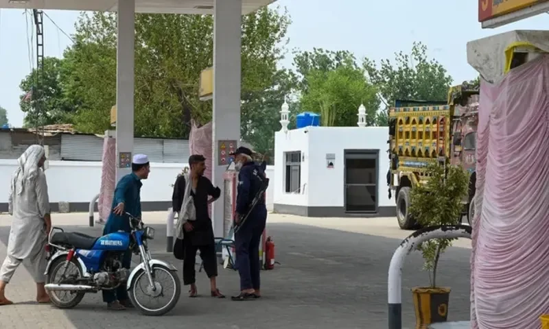 Petroleum dealers call off strike