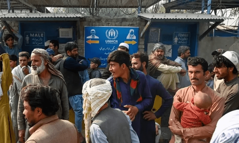 Pakistan allows registered Afghan refugees to stay for one more year