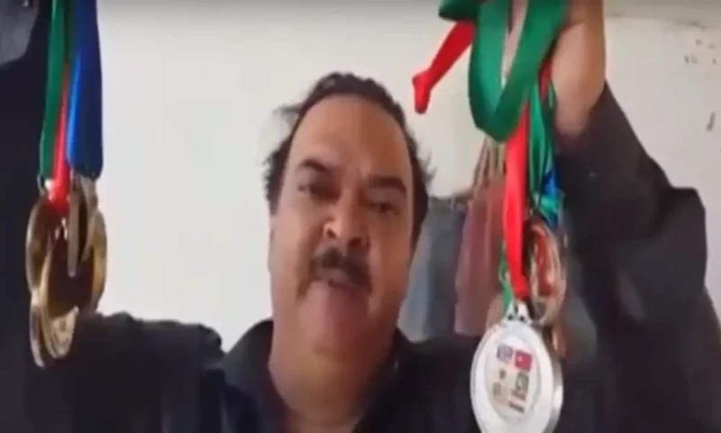 Former Olympian offers to sell kidney to pay electricity bill