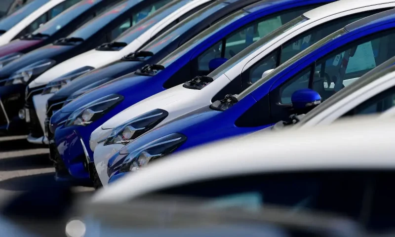 Overseas Pakistanis can import vehicle after two years: FTO adviser