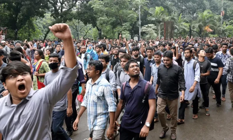 More than 400 injured in Bangladesh job quota rally clashes