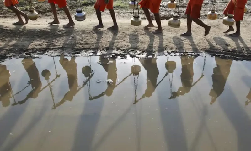 North India eateries told to display employee names in Hindu holy month, sparking anger