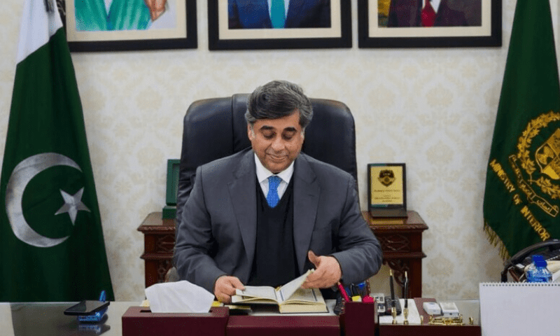 Former Commerce Minister exposes mismanagement and corruption in IPP payment deals