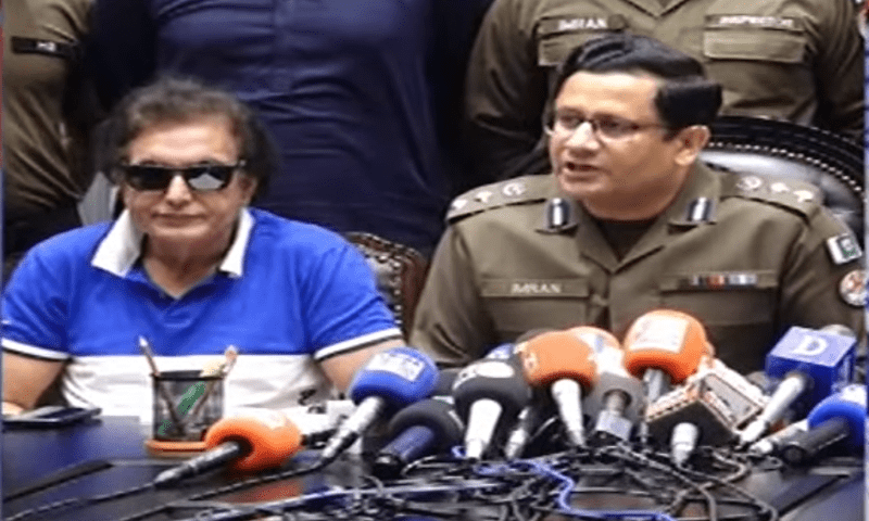 12 arrested for honey-trapping playwright Khalil-ur-Rehman Qamar: police