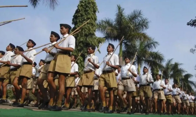 India lifts 58-year-old ban on civil servants joining far-right RSS