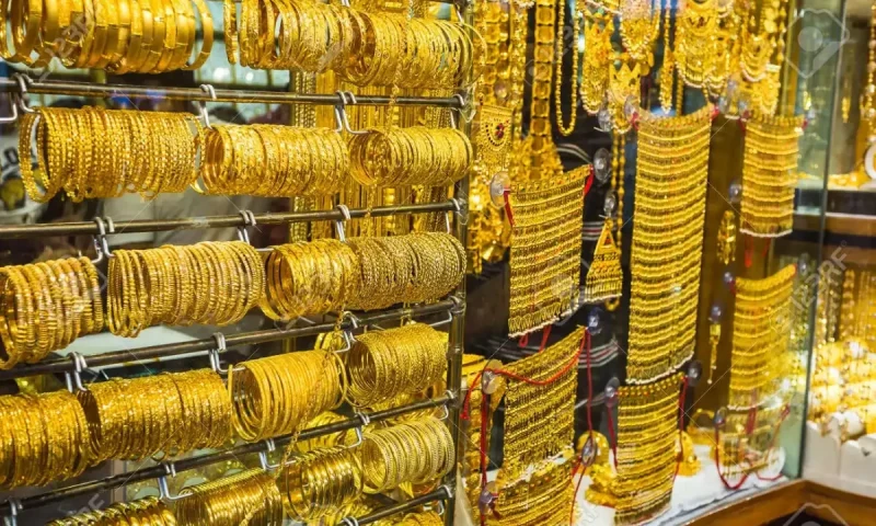 Gold prices record massive increase in Pakistan