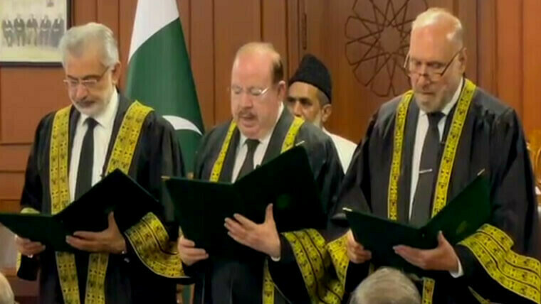 SC&rsquo;s ad hoc judges take oath