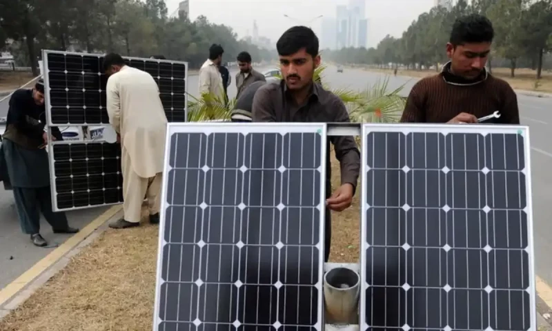 Sindh proposes solar panels, 100 units of free electricity amid exorbitant power bills