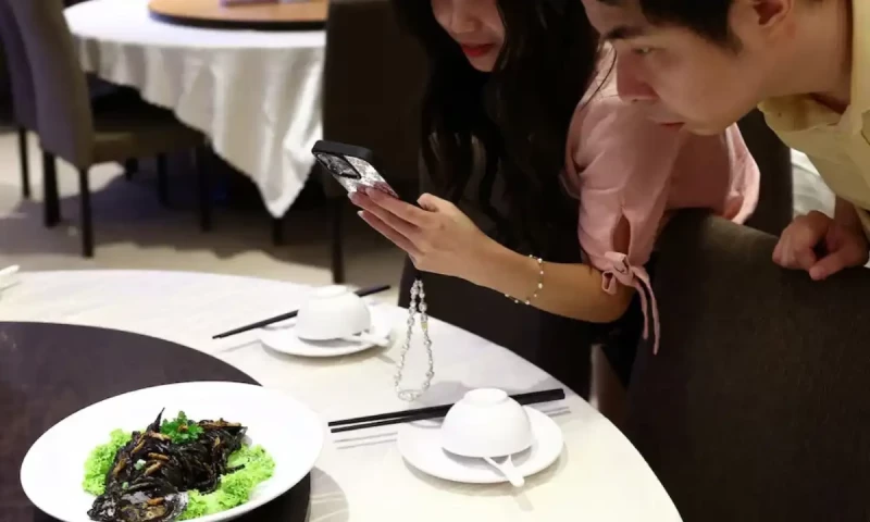 Singapore restaurants offer crunchy crickets after government approves edible insects as food