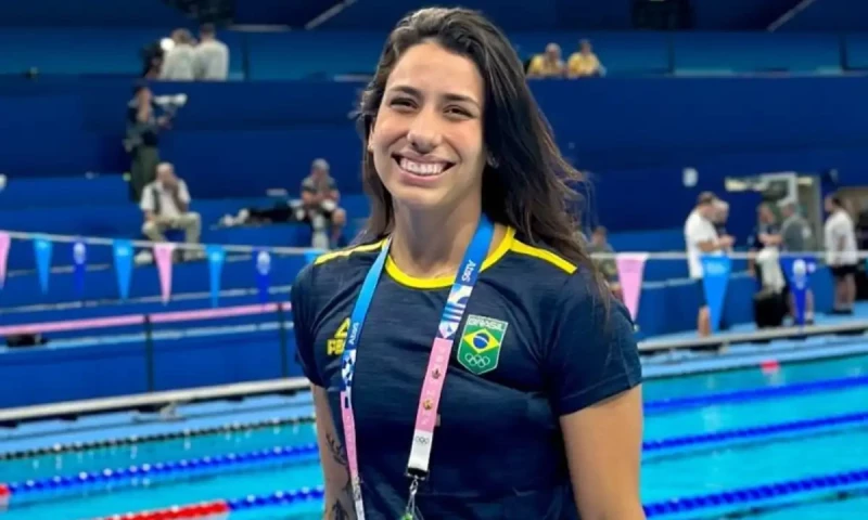 Brazilian swimmer mulls legal action after dismissal from Olympics