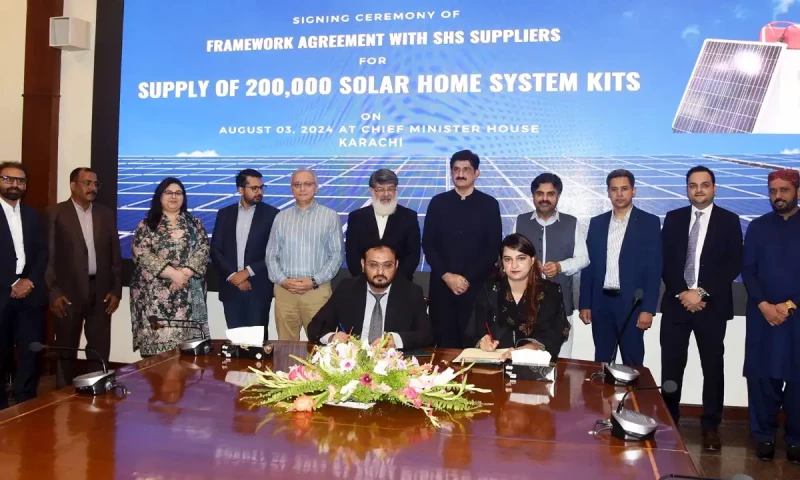 Sindh to distribute 200,000 solar system kits among low-income families