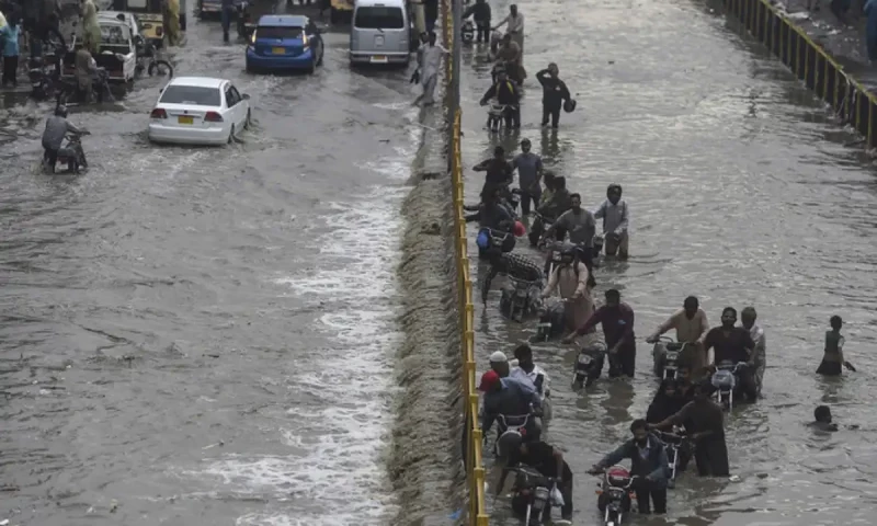 NDMA warns against urban flooding risk in Karachi