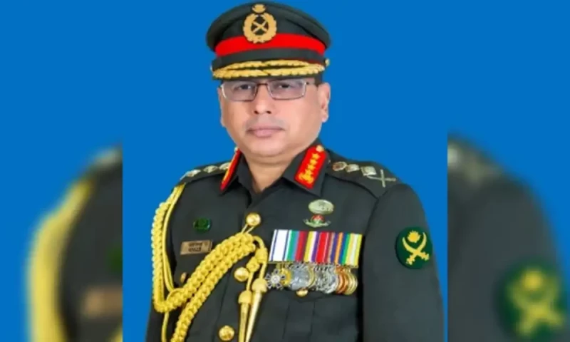 Who is the Bangladesh army chief who announced Sheikh Hasina&rsquo;s resignation?