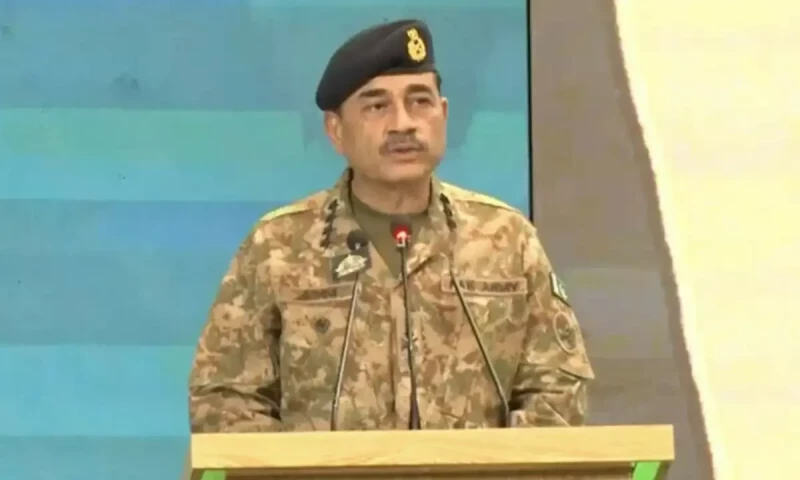 Those who don&rsquo;t recognise Sharia, Constitution aren&rsquo;t Pakistani: COAS