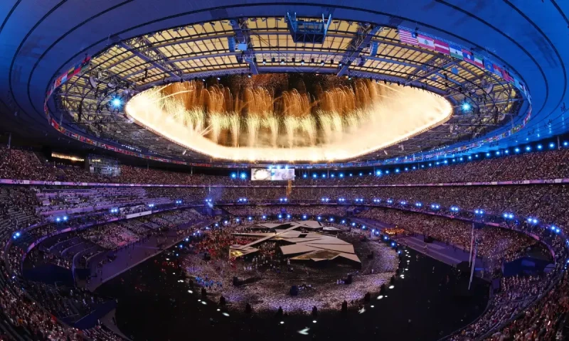 Spectacular closing ceremony bids farewell to successful Paris Olympics