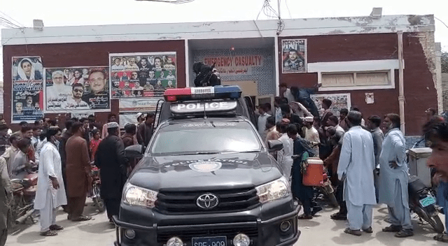 Unidentified assailants attack foreign fast-food outlet in Peshawar