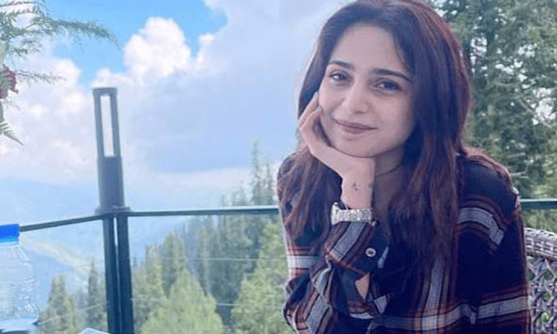 Aima Baig suffers &lsquo;mini heart attack&rsquo;