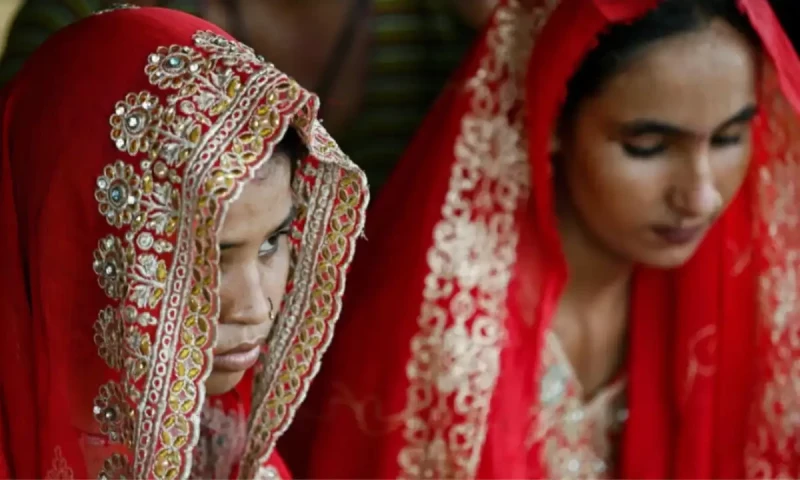 &lsquo;Monsoon brides&rsquo;: Extreme weather fuels Pakistan child marriages