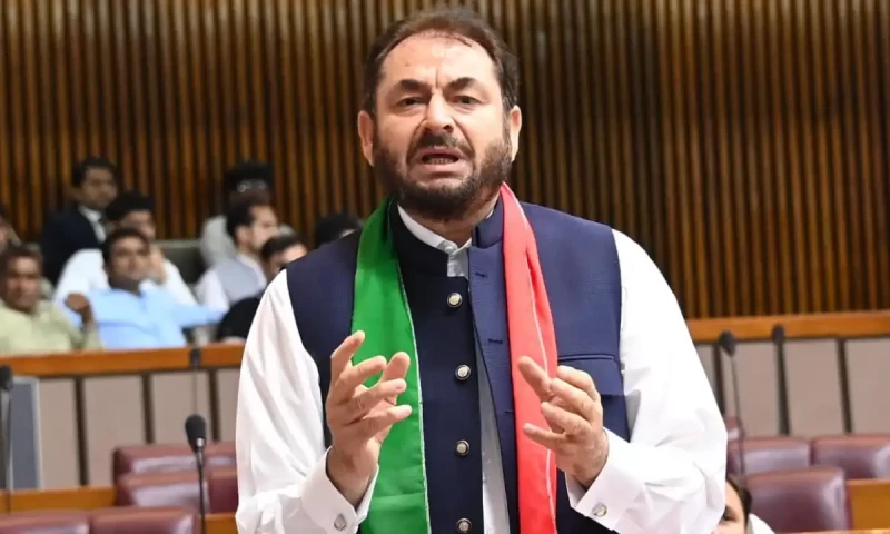 PTI lawmaker Iqbal Afridi objects to woman&rsquo;s &lsquo;attire&rsquo; in standing committee meeting