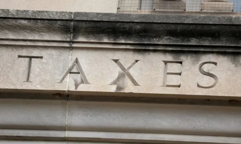 FBR sets deadline for income tax return filings