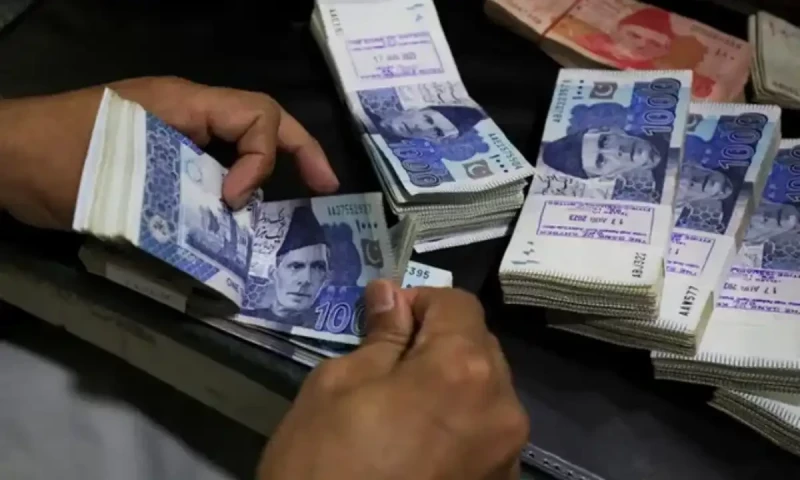 UK economist proposes sweeping reforms to boost Pakistan&rsquo;s growth, exports
