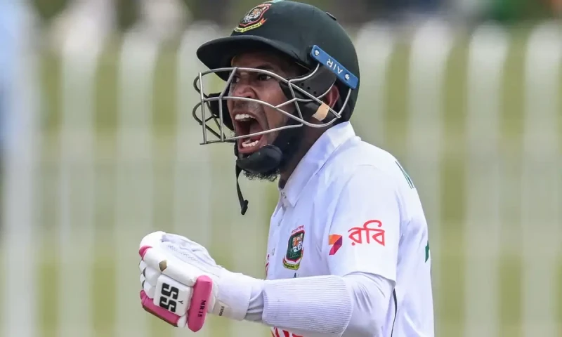 Mighty Mushfiqur&rsquo;s 191 gives Bangladesh 117-run lead over Pakistan
