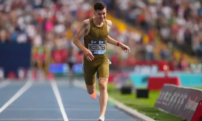 Ingebrigtsen smashes long-standing 3,000m world record