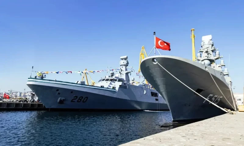 Pak Navy to induct two ships on Defence Day