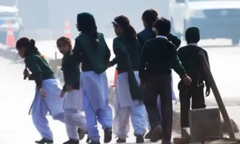 Karachi schools closed today due to cyclone risk