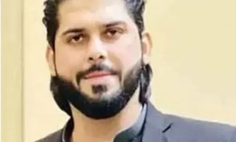 Ahsan Shah&rsquo;s wife escapes with cash, jewellery from home