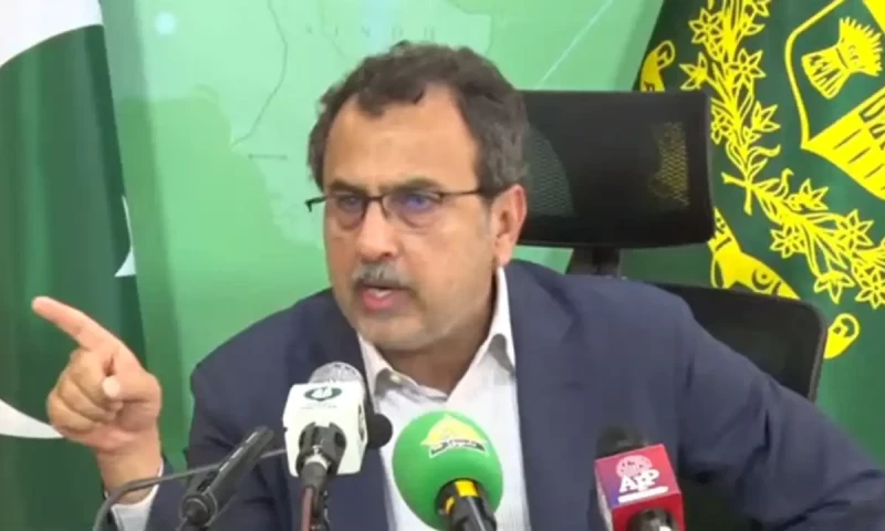 Government reviewing IPP contracts, says Energy Minister Awais Leghari