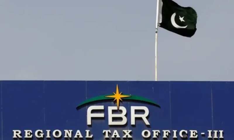 FBR collects Rs1,588b in two months; imports decline